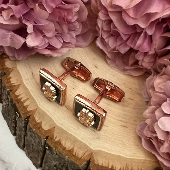 Elegant Rose Gold Palm Tree with Crossed Golf Clubs Cufflinks - Picture 8 of 16